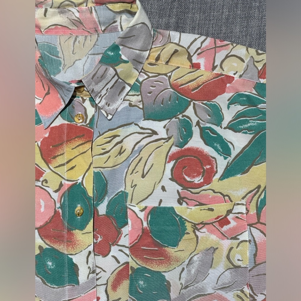 Vintage printed shirt.